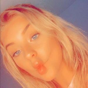 Meet your Posher, Lexi